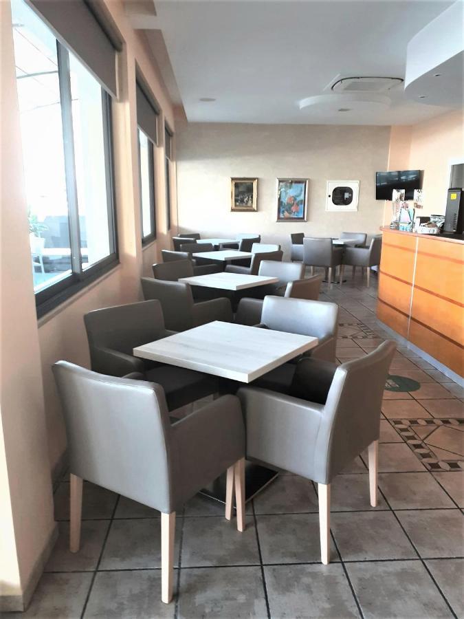 Hotel Prater Cesenatico Dış mekan fotoğraf