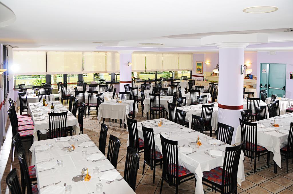 Hotel Prater Cesenatico Dış mekan fotoğraf