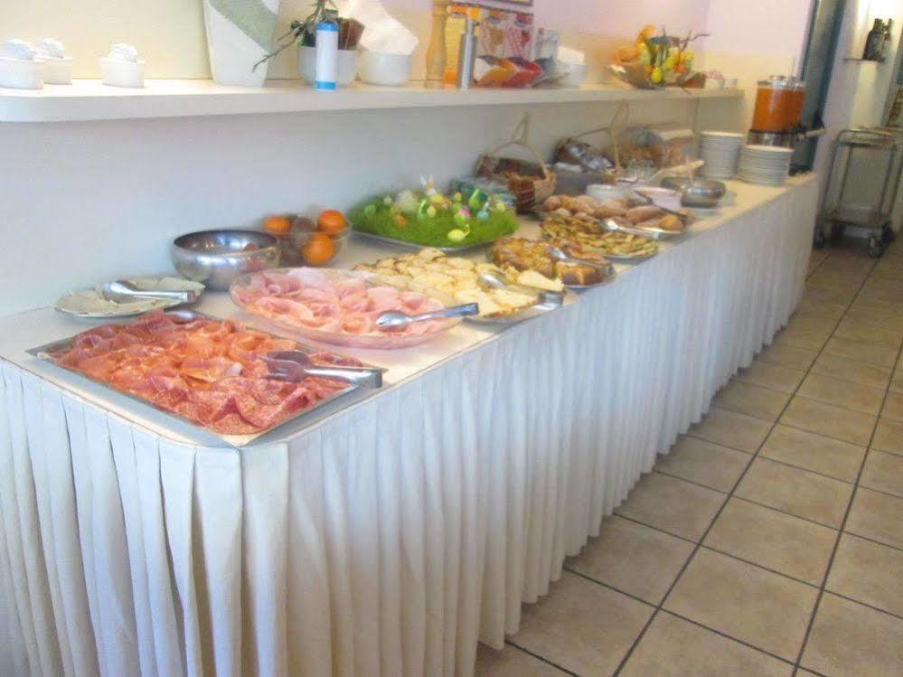 Hotel Prater Cesenatico Dış mekan fotoğraf
